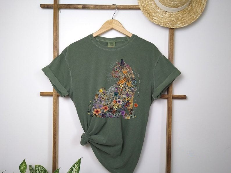 Floral Cat Mom Cat Lover T-shirt